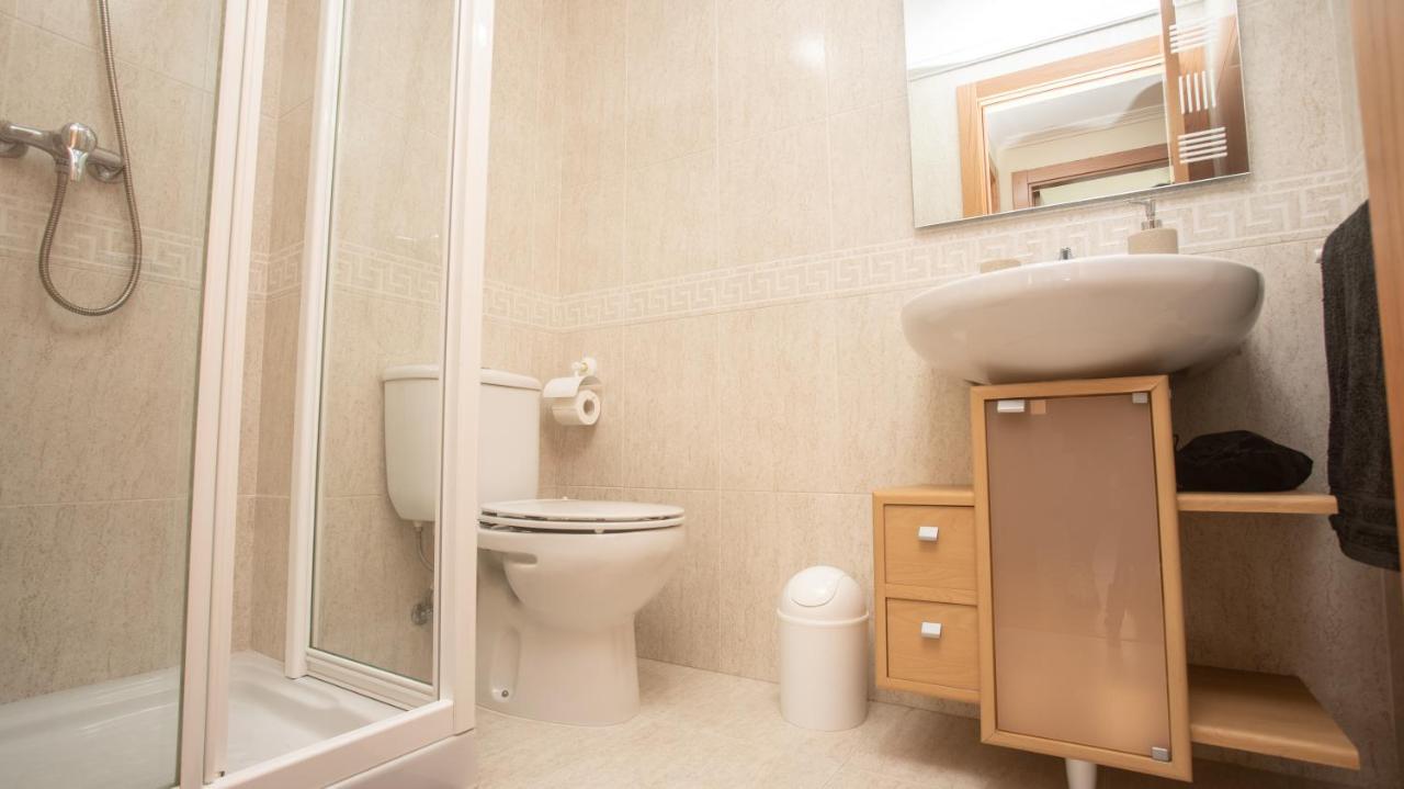 Apartamento En El Centro Con Plaza De Garaje ア・グアルダ エクステリア 写真